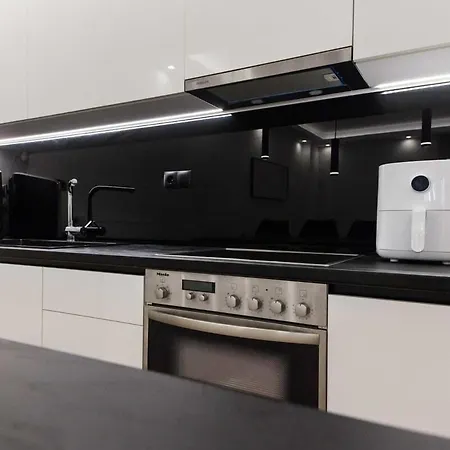 Modern Luxury 2 Bd In Kallithea * Athen