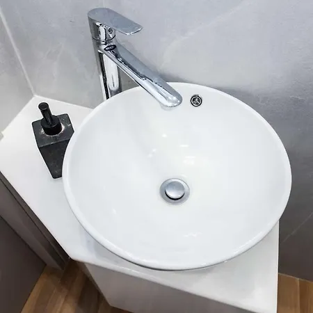 Modern Luxury 2 Bd In Kallithea Apartment