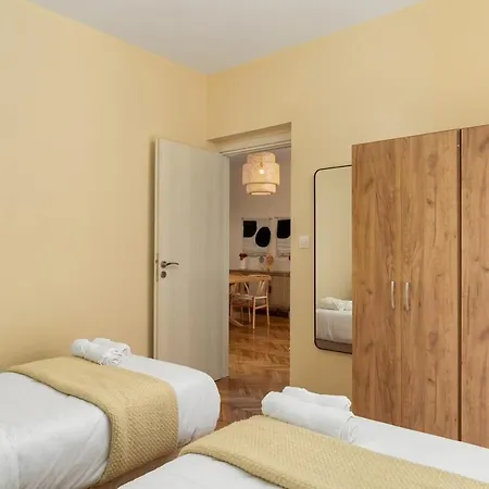 Ofi Continental - 3br, Koukaki Apartamento *