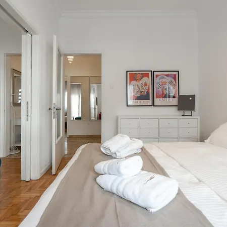 Apartment Artistic Elegance In Athens, Pangrati *