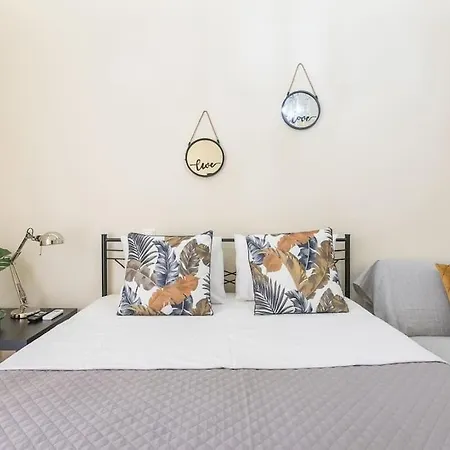 Cozy Near Stavros Niarchos Apartment