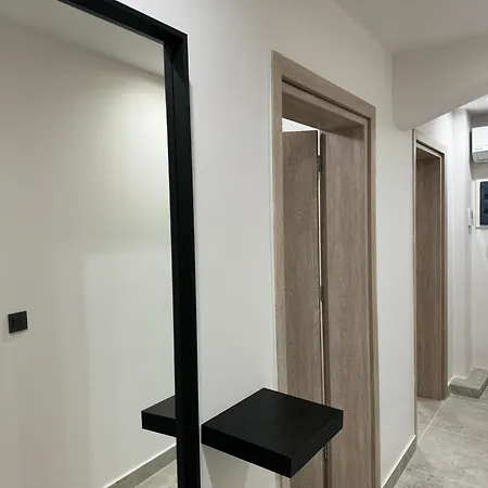 Charming 2br Basement Near Akropolis By Kozy Koala Athens