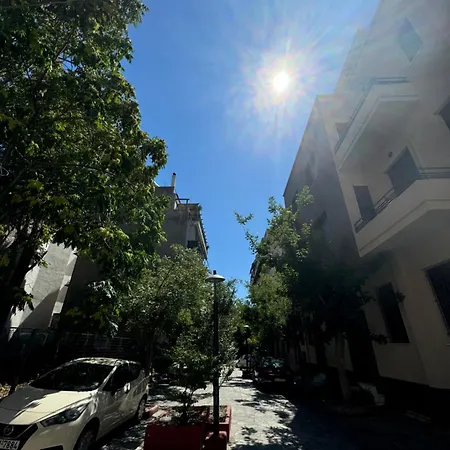 Charming 2br Basement Near Akropolis By Kozy Koala * Athens
