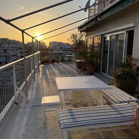 Rooftop Riviera Apartment