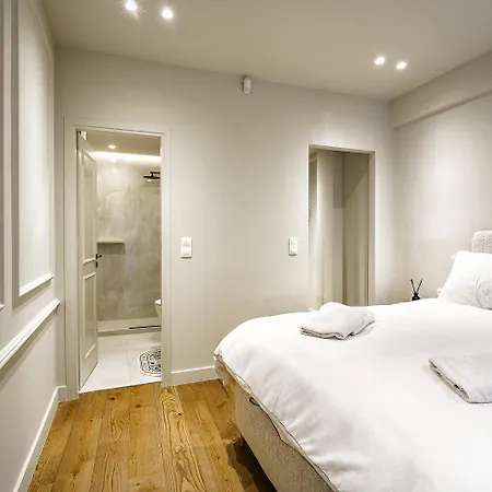 The Seafront Niche Apartment Athens