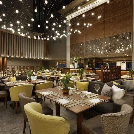 Wyndham Grand Hotel 5*