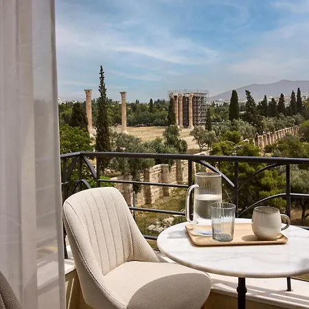 Acropolis Eclectic Lejlighed
