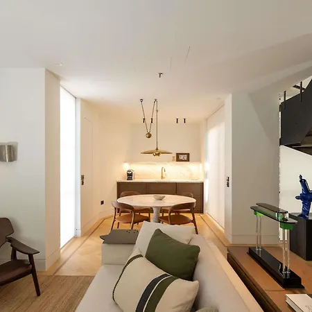 Capital Suites-mgallery Collection 5*