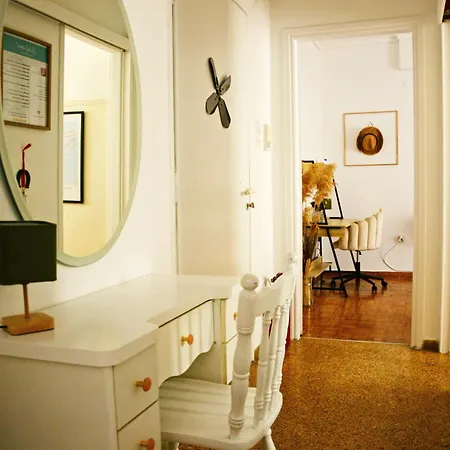 Feeling Athens, Thiseio Apartment *