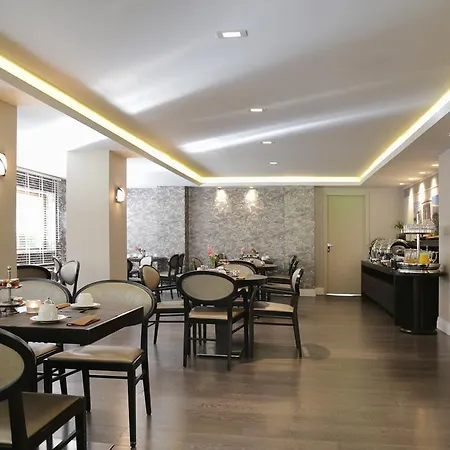 The Y Hotel 4*