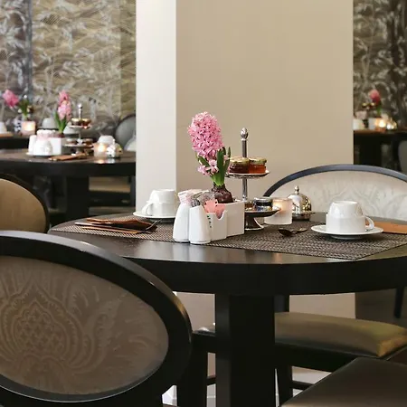 The Y Hotel Atene