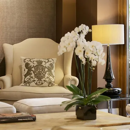 The Y Hotel 4*