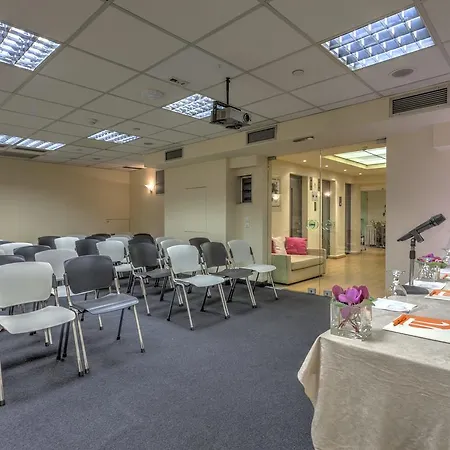 Hotel Polis Grand 4*