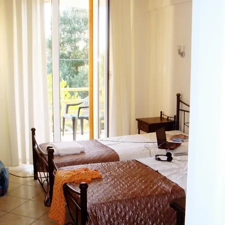 Minavra Hotel 2*