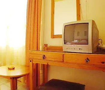 Neos Olympos Vandrarhem *