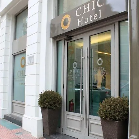 Chic 3*