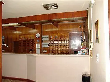 Cosmos Hotel 2*