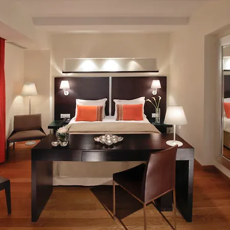 Hotel O&b Boutique 4*