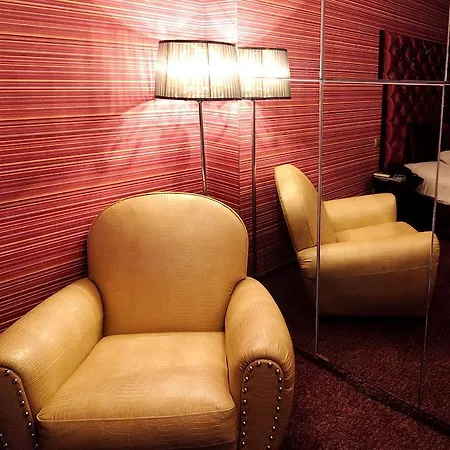 Hotel The Crystal Blue Athen