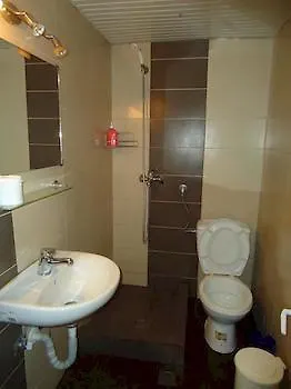 Hostel Zorbas *
