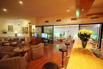 Ionis Hotel 3*