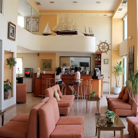 Four Seasons 3*