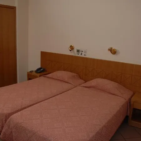 Отель Achillion
