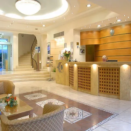 Palmyra 4* Atenas