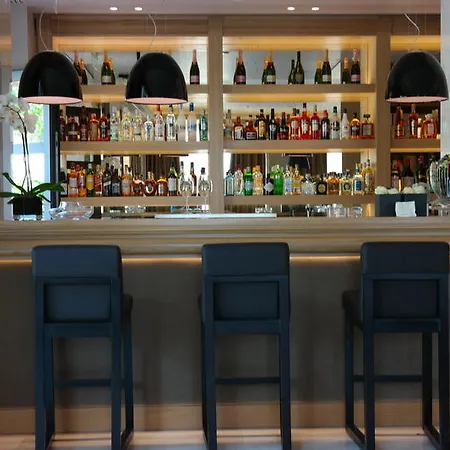 Somewhere Vouliagmeni 5* Atenas