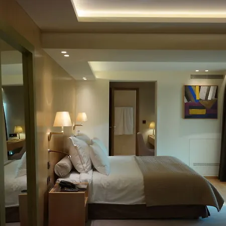 Somewhere Vouliagmeni Hotel 5*