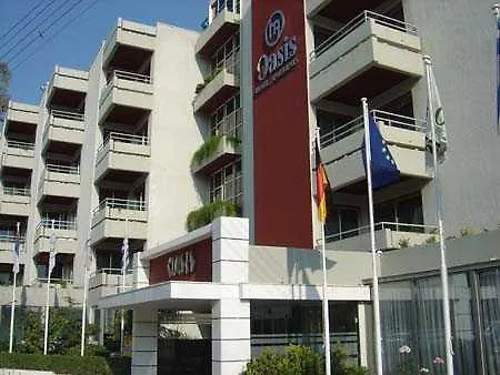 Oasis Hotel 4*