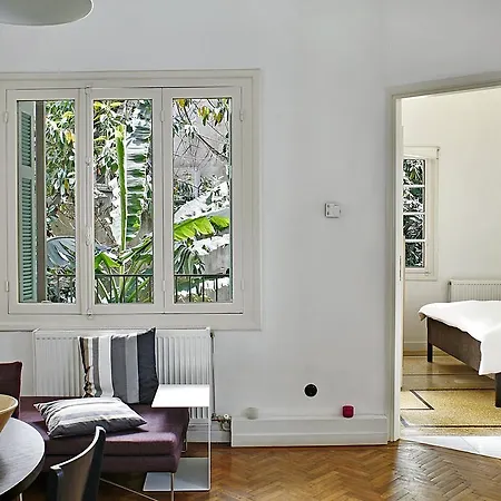 Apartment Bauhaus Building With Green Roof Top Terrace - Ep16