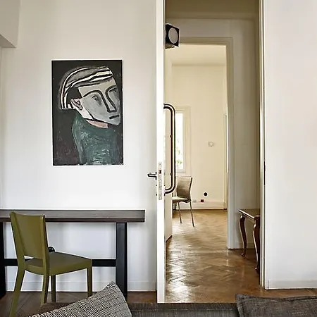 Bauhaus Building With Green Roof Top Terrace - Ep16 Apartment