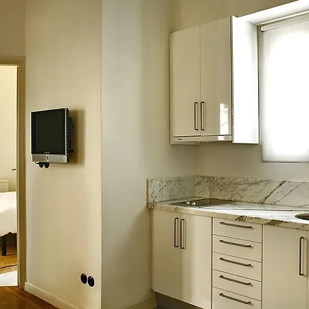 Apartment Bauhaus Building With Green Roof Top Terrace - Ep16
