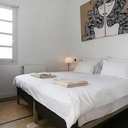 Bauhaus Building With Green Roof Top Terrace - Ep16 Apartment *