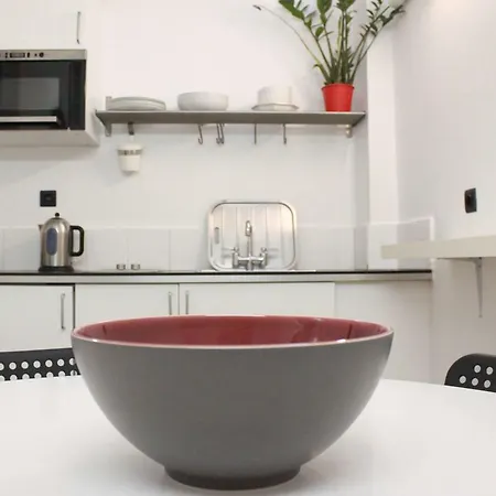 Apartment Bauhaus Building With Green Roof Top Terrace - Ep16 Athens