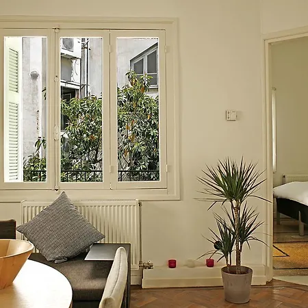 Bauhaus Building With Green Roof Top Terrace - Ep16 Apartment Athens