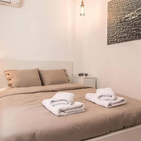 Stylish Maisonette, Kerameikos Athens