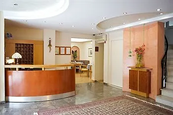 Avra Hotel