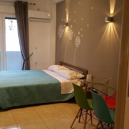 Omonoia Boutique *