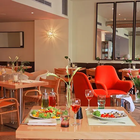 Hotel Polis Grand