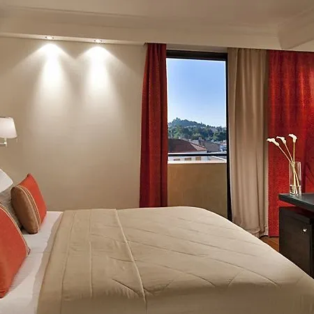 O&b Boutique 4*