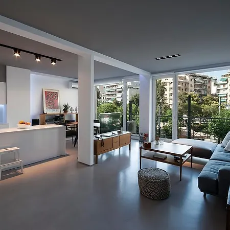 City 1 Apartment *