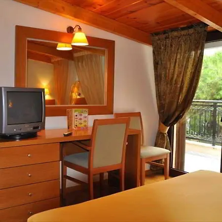 Hotel Chris