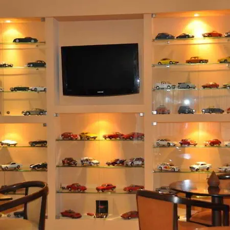 Hotel Chris 2*