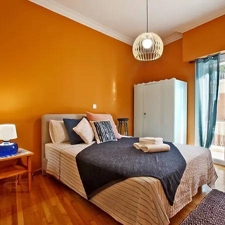 Centre Apartment *