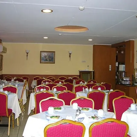 Aristoteles Hotel