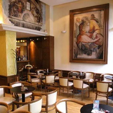 Athens City Hotel 3*