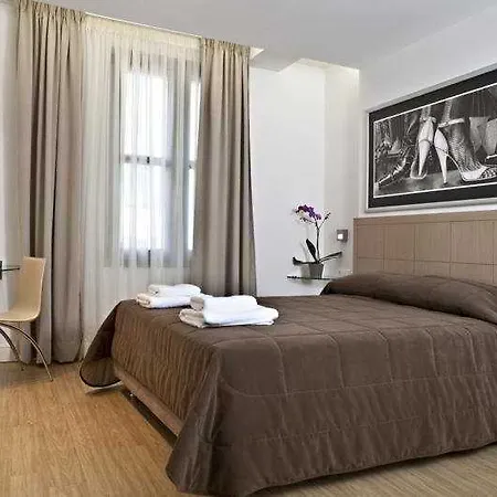 Hotel Chic