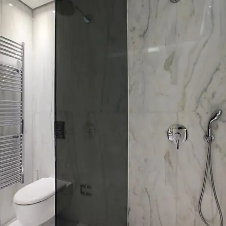 Met34 Hotel